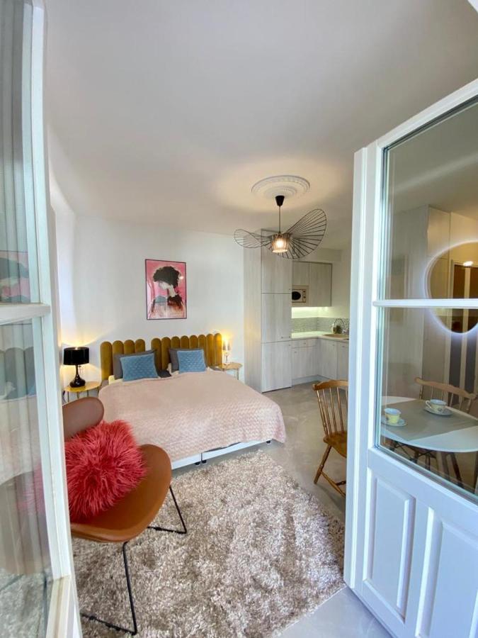 קרקוב Luxury Panda Apartment In Old Town מראה חיצוני תמונה